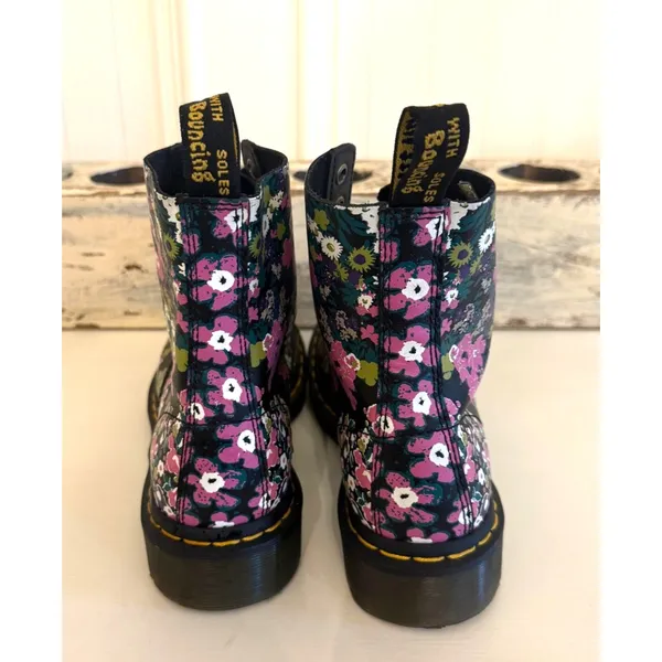 Dr Martens 1460 Pascal Boots Womens Size 8 Black Floral Leather Combat‎ Ankle - Image 4