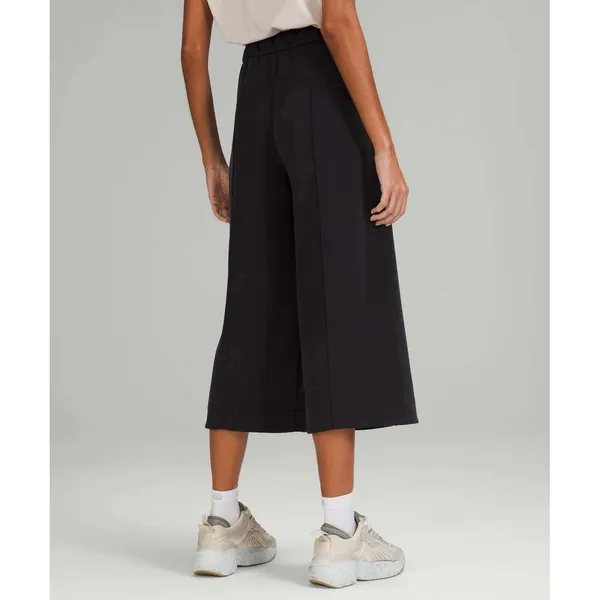 Lululemon Softstreme High-Rise Culotte Black Wide Leg Crop Pants Size 12 - Image 2