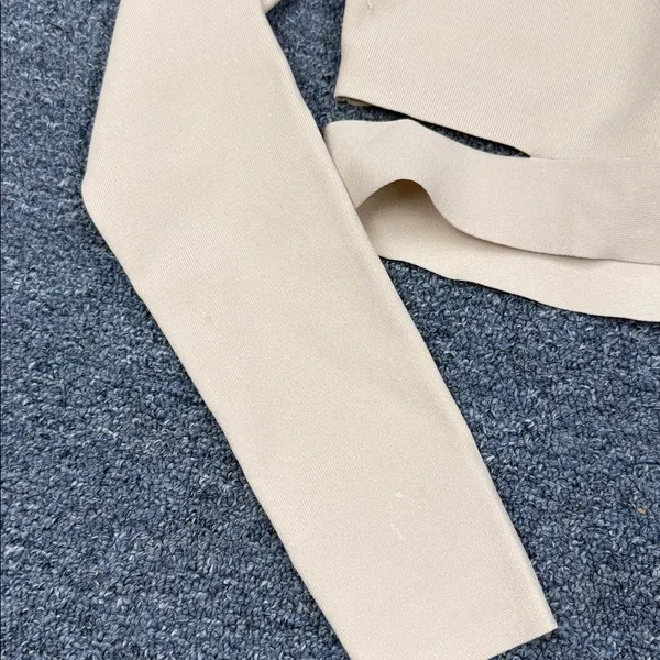 Babaton TEN Stretchy Long Sleeve Crop Top SMALL - Image 4