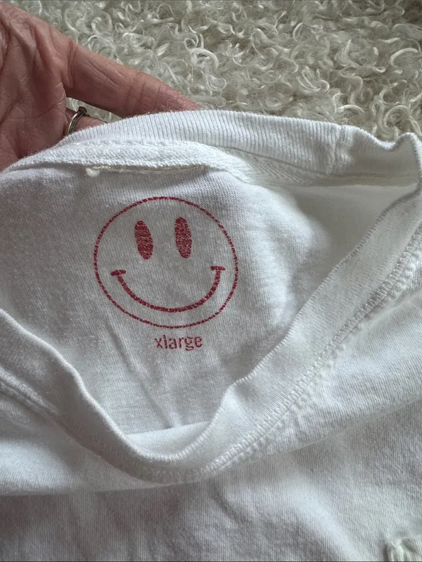 Ascot + Hart sz XL smiley tee shirt 100% cotton - Image 2