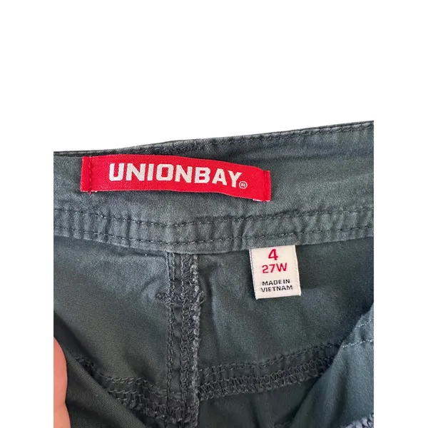 Unionbay Gray Cargo Hiking Shorts Women Sz 4 - Image 3