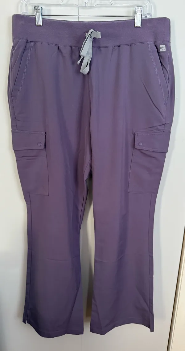 Resurge Scrubs Uniform Advantage - Image 4
