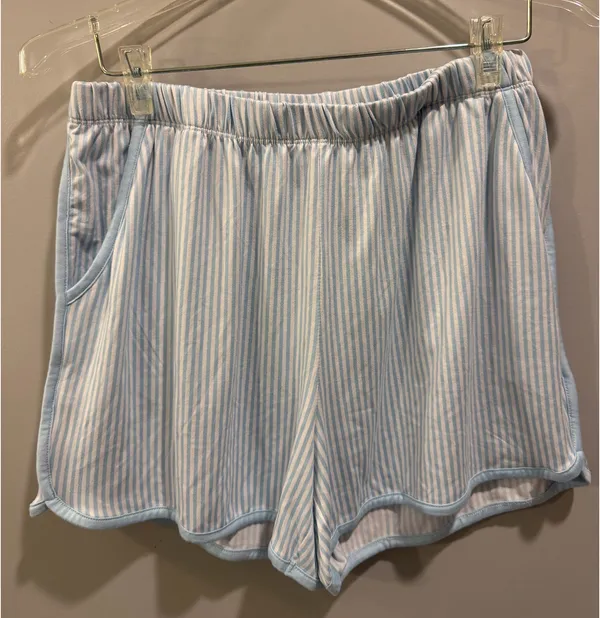 Crown & Ivy Vertical Striped Short Sleeve Top and Shorts Pajama Set White and Blue - Image 7
