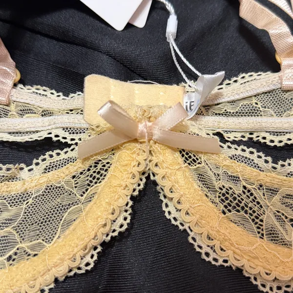 IEFIEL Women Sheer Lace Bra 1/4 Cups Push Up Underwired Bra. Size S - Image 4
