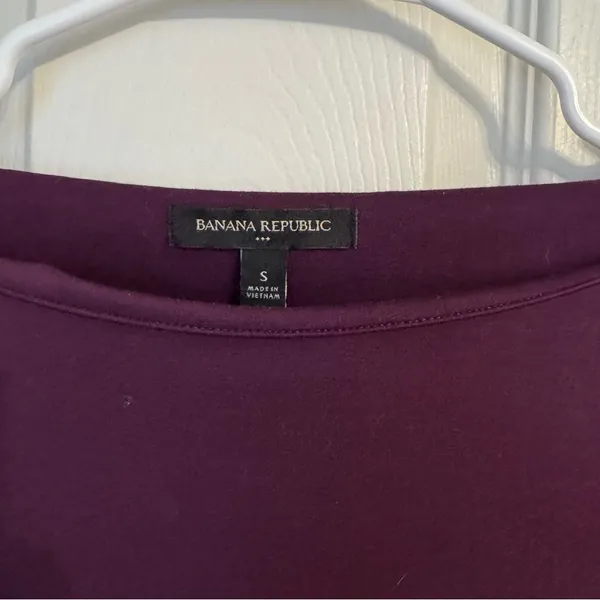 Banana Republic Women's Purple Top - Image 2
