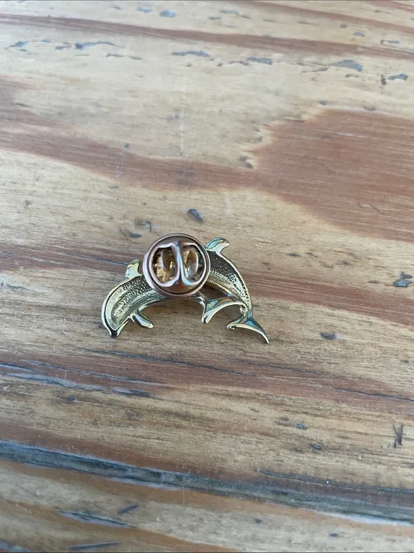 Swarovski Double Dolphin Pin - Image 3