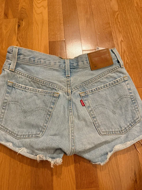 Levi’s 501 Shorts - Image 2