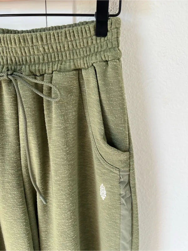 Free People FP Movement Momentum Pant in Ivy Green - Image 6