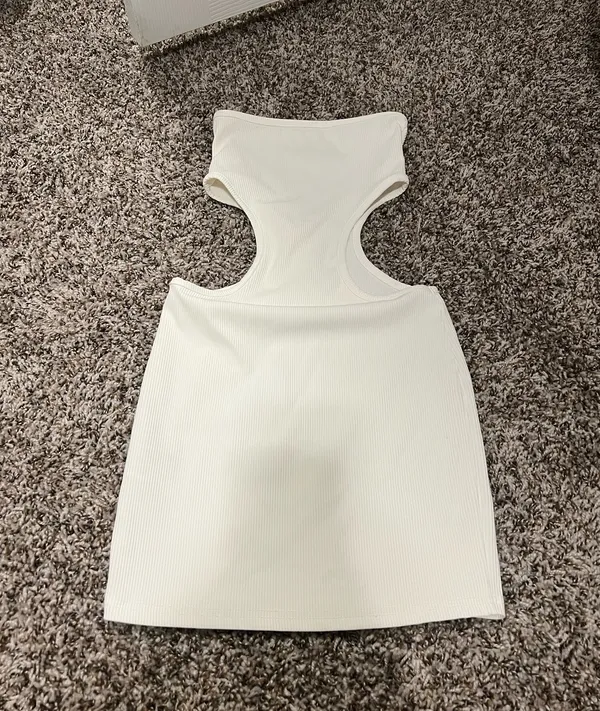 Edikted Moxie Cut-Out Strapless Dress White - Image 3