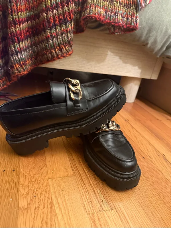 H&M Black Loafers - Image 2
