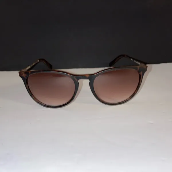 Faded Glory Tortoiseshell Sunglasses with Brown Lenses - Image 5