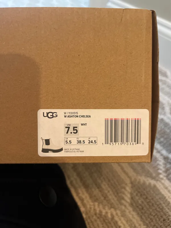 UGG Women’s Boots - Image 4