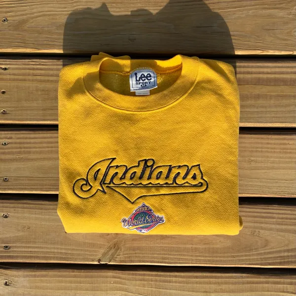 Vintage Lee Cleveland Indians (Guardians) Signed Sweatshirt - Image 2
