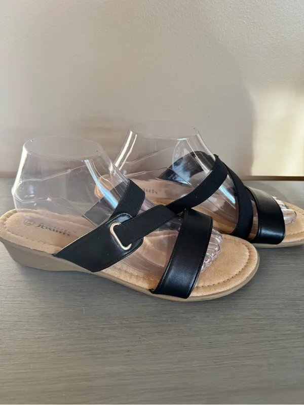 Judith‎ Sandals black 9.5 comfort dressy casual - Image 2