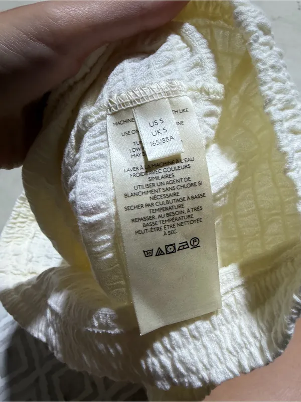 Anthropologie cream Bell Sleeve Scoop Neck Top small - Image 7