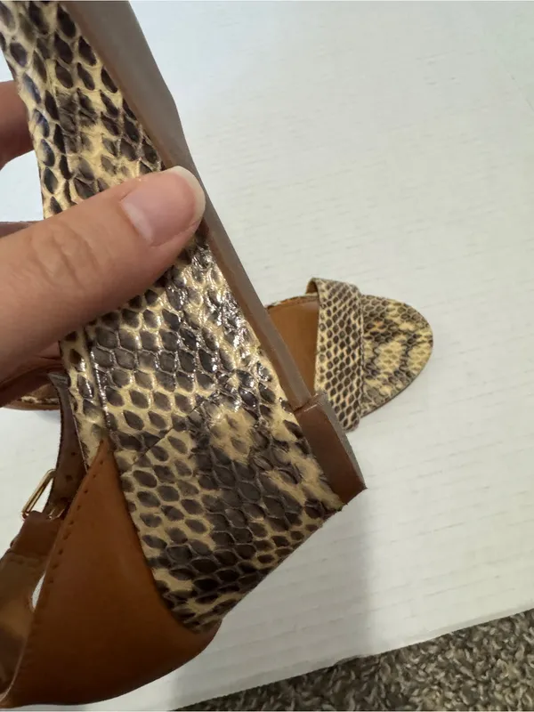 Tory Burch Kitten Heel Snake Print Wedge Sandals Womens 6 Summer Casual Leather - Image 3