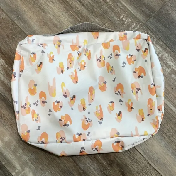 Soft Floral Small Packing Cube White - Image 2