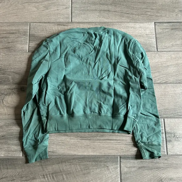 Good life light weight pullover Size M - Image 3