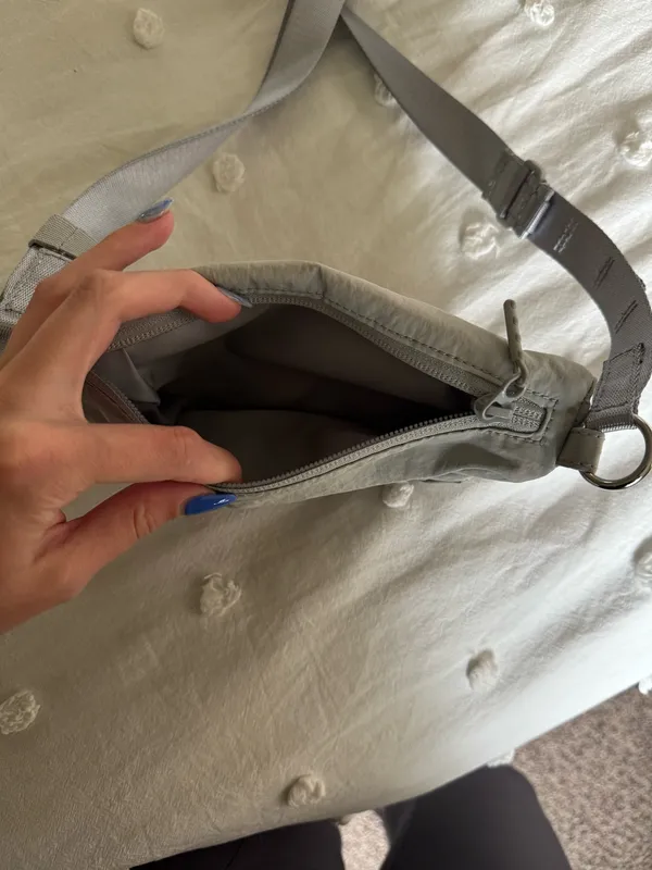 Lululemon Crossbody - Image 3