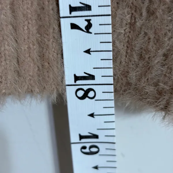 Hollister Fuzzy Swirl Marble Knit Cropped Sweater‎ Tan Cream XS Long Sleeve - Image 7