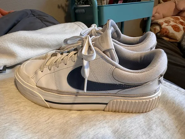 Nike Court Legacy Lift Women’s Sneakers - Image 3