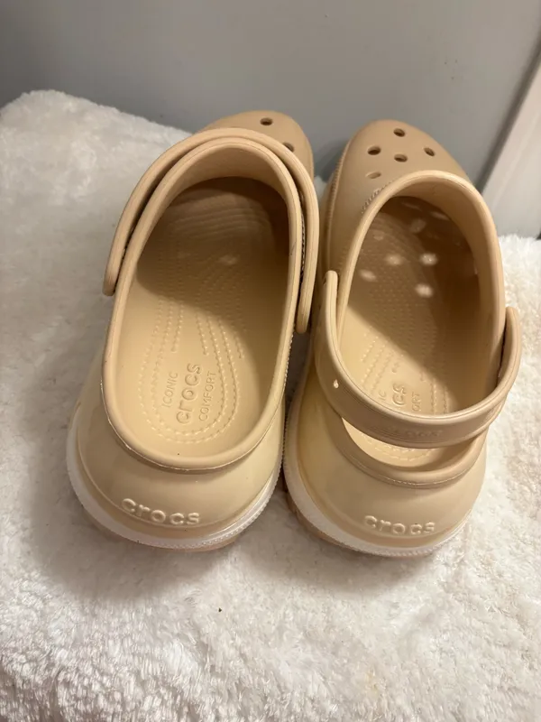 Platform Crocs Nude Sz. - Image 6