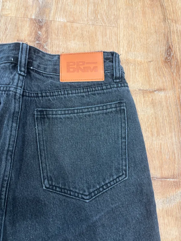 Princess Polly black crossover Jean shorts - Image 3