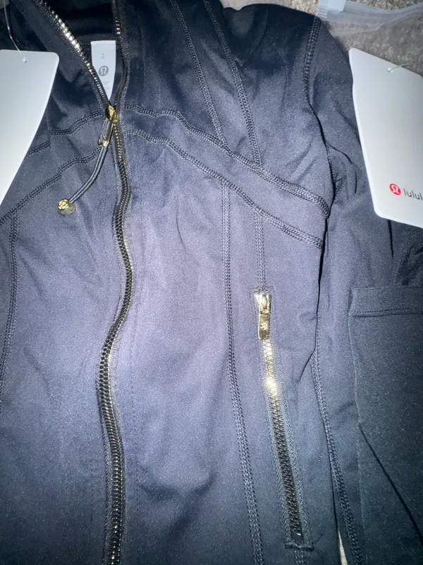 Lululemon Define Black Jacket and leggings - Image 5