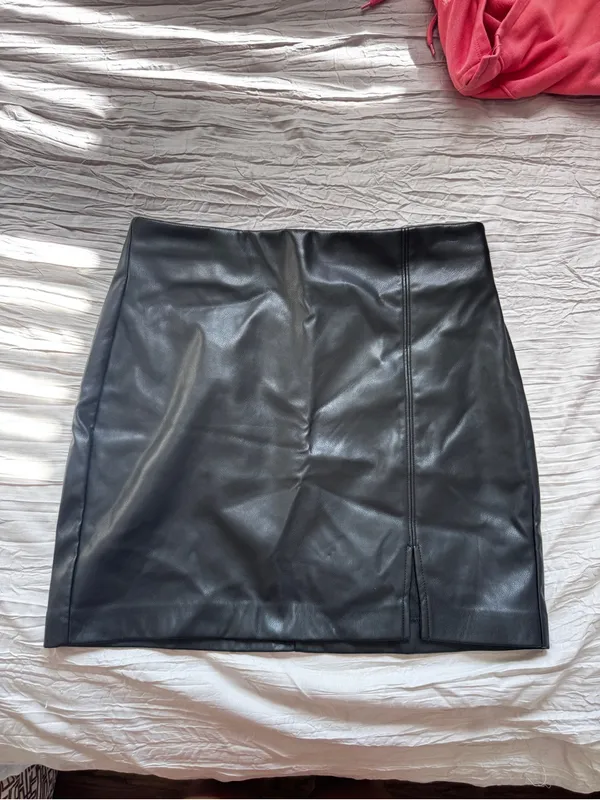 Garage Black Faux Leather Mini Skirt - Image 4