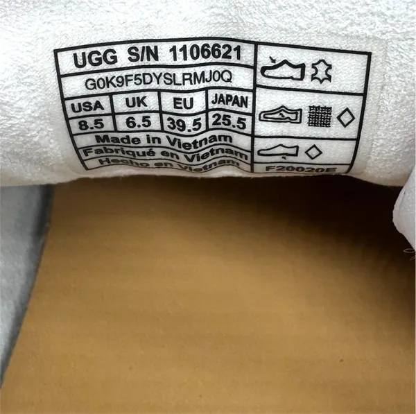 Women’s UGG Libu Stretchy White Leather Slip On Sneakers Sz 8.5 Elastic Narrow - Image 8