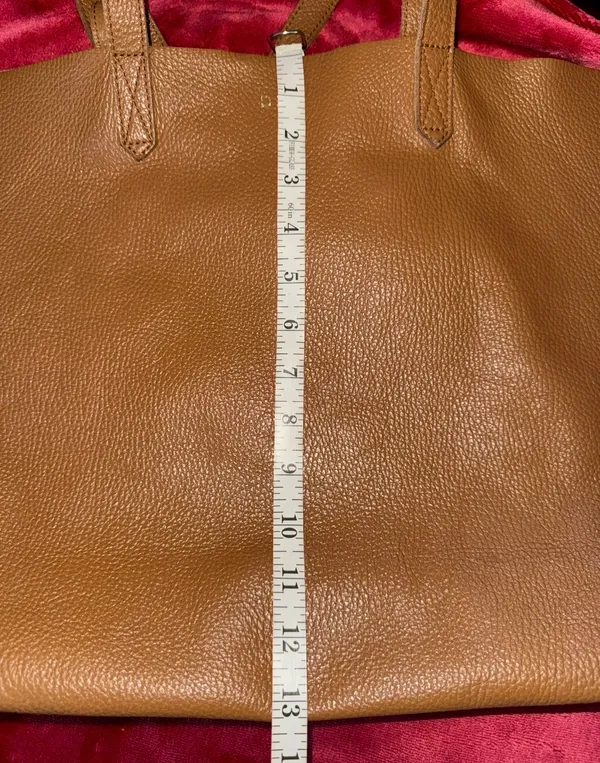 Cuyana large bag tote camel color - Image 6