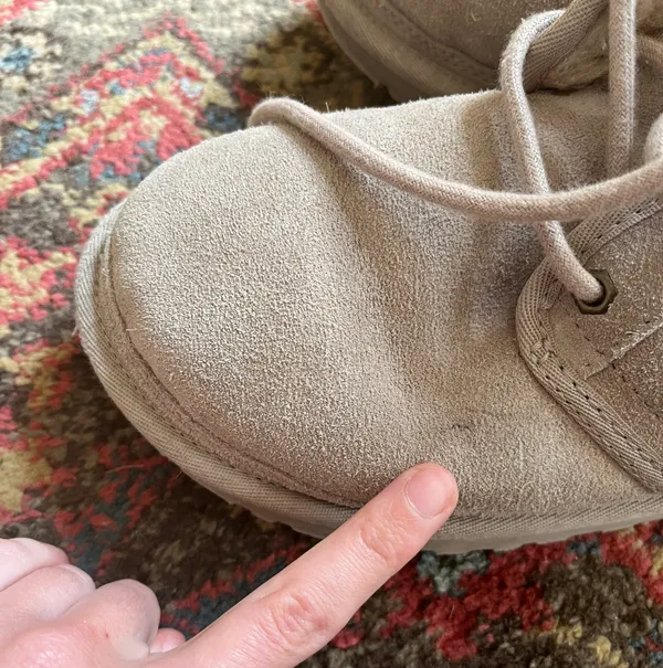 UGG Final Price ✨EUC  Neumel Chukka boots - Image 5