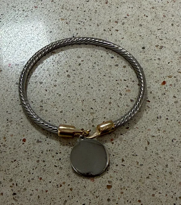 Letter C bracelet Silver - Image 2
