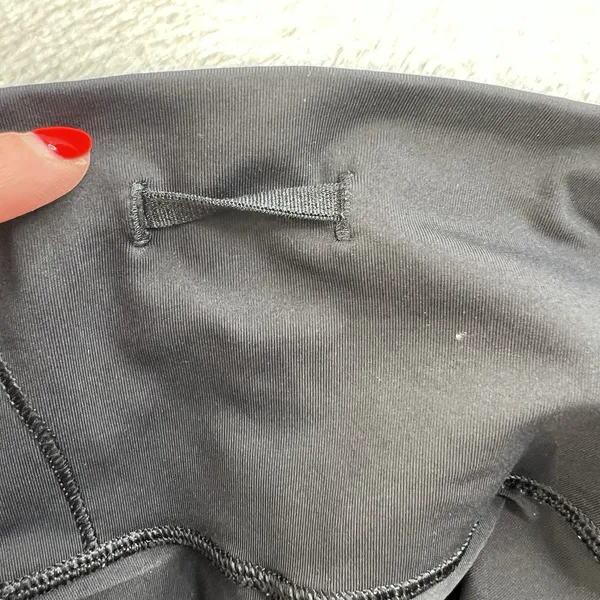 Lululemon Athletica‎ Size 10 Crop Capri Mesh Panel Leggings Black Zip Pockets - Image 10