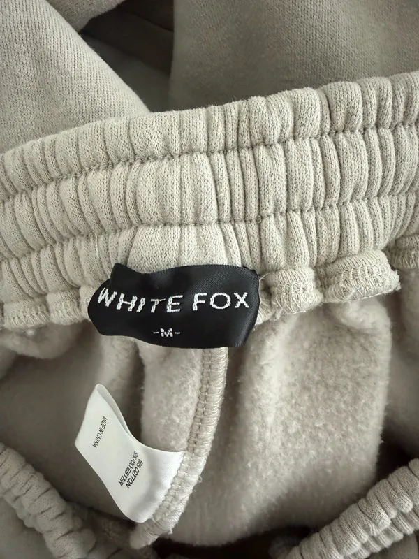 White Fox Boutique Offstage set - Image 5