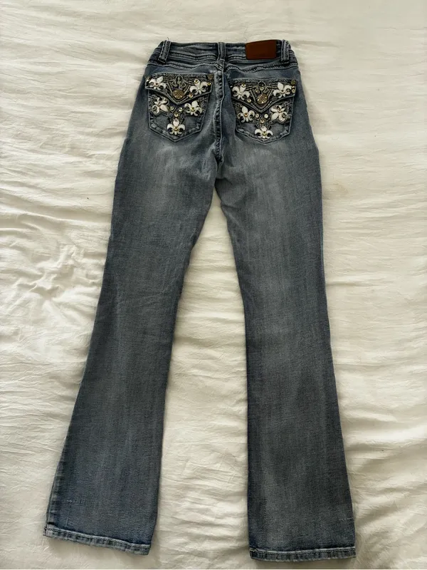 Embellished blue Flare Jeans with Decorative Back Pockets Gray Size undefined - Image 2