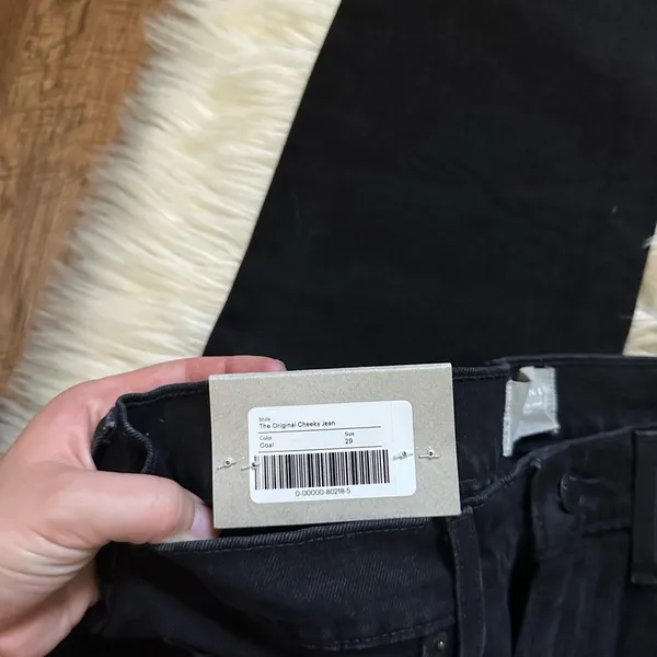 EVERLANE The Original Cheeky Jean In Coal - Image 6