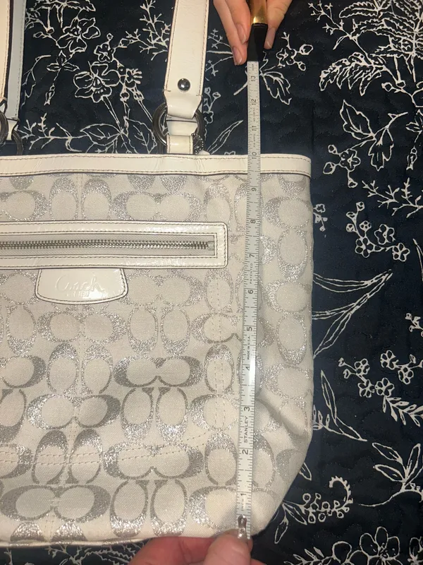 COACH White and Silver Shimmer Signature C Shoulder Purse - Image 14