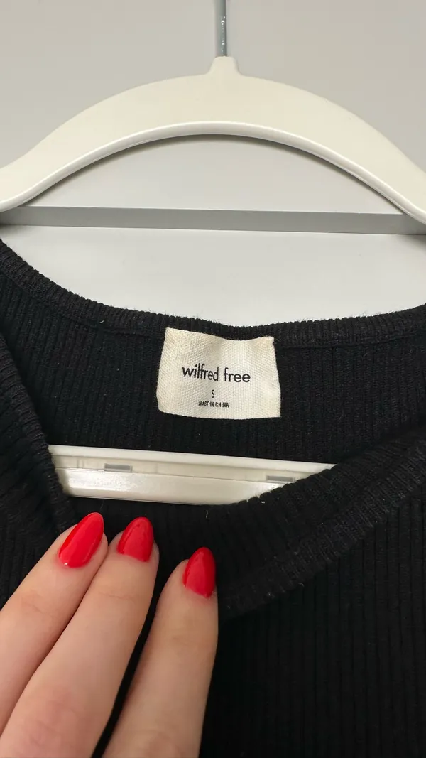Aritzia Wilfred Free Black Cutout Ribbed Dress - Image 3
