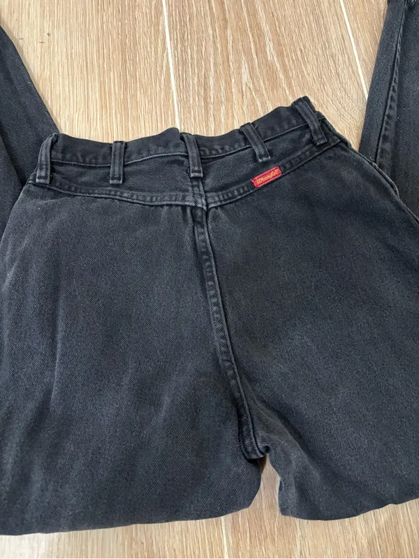 Vintage Wrangler Black High-Waist Straight Leg Jeans - Image 3