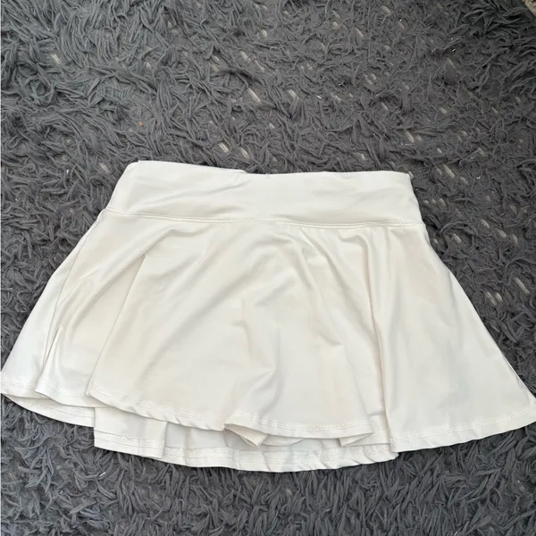 SHEIN White Mini Skirt - Image 2