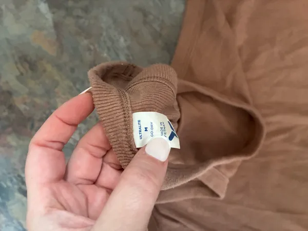 Old Navy tan ribbed tank top - Image 2
