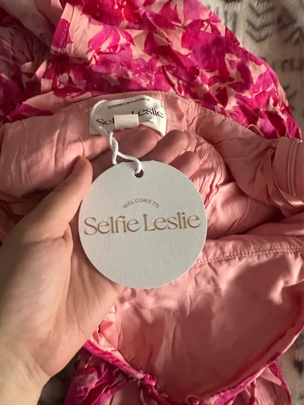 Selfie Leslie Dress - Image 10