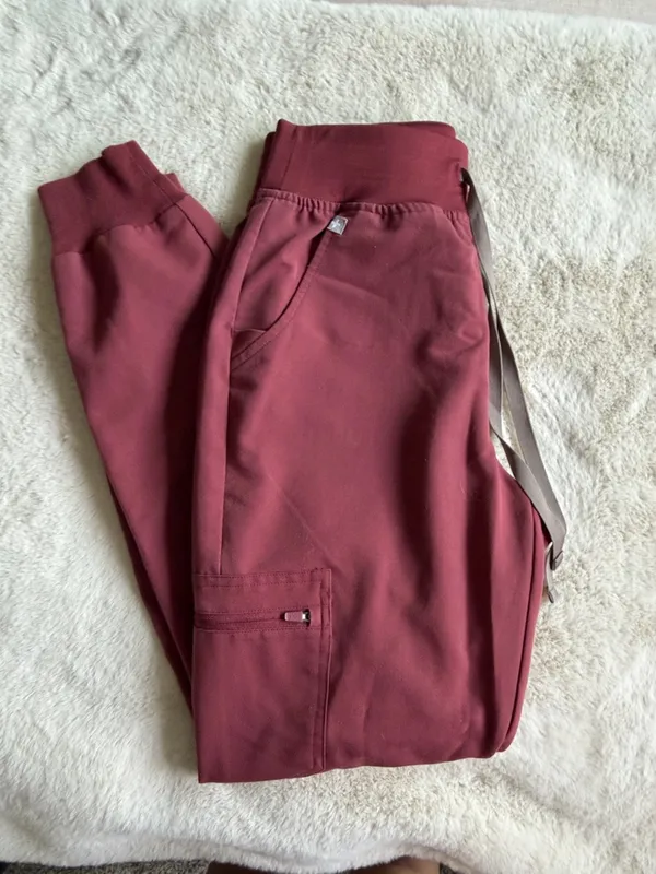 Figs High Waisted Zamora Jogger Scrub Pants - Image 5
