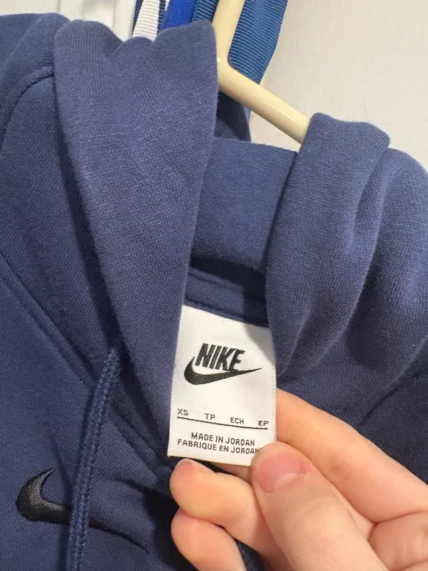 Nike Sweatshirt Hoodie - Image 2