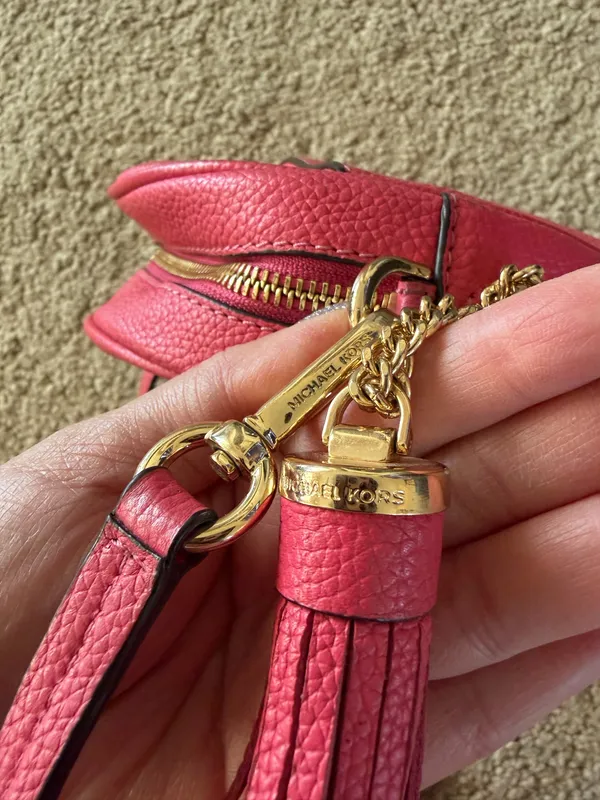 Michael Kors Pink Canteen Crossbody Bag - Image 3
