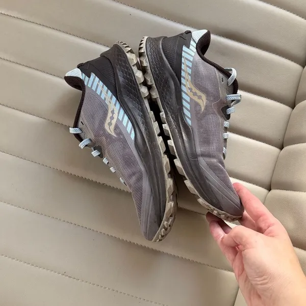Saucony Women's Brown and Blue Trainers - Image 3