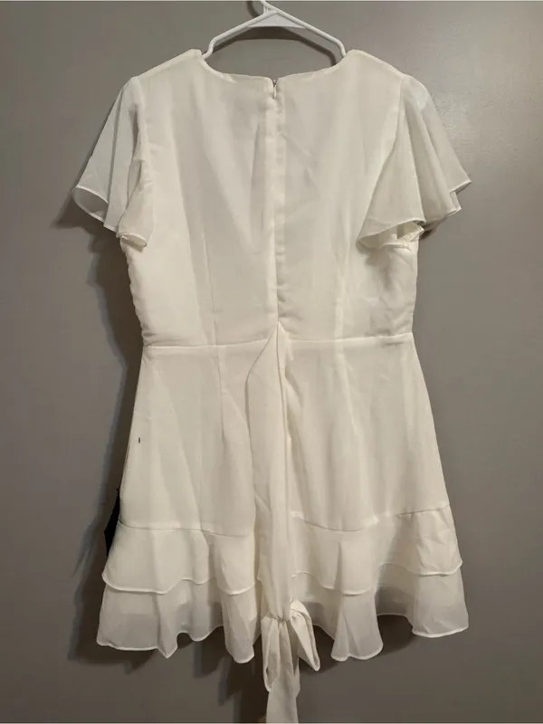 Lulus White Ruffle Wrap Mini Dress Flutter Sleeve Tie Waist Size L NWT - Image 3