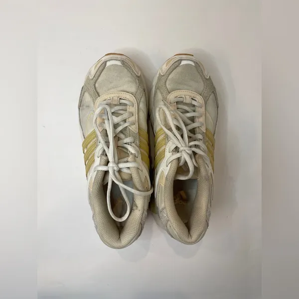Adidas Women’s Response CL White Sneakers Size 6‎ - Image 6