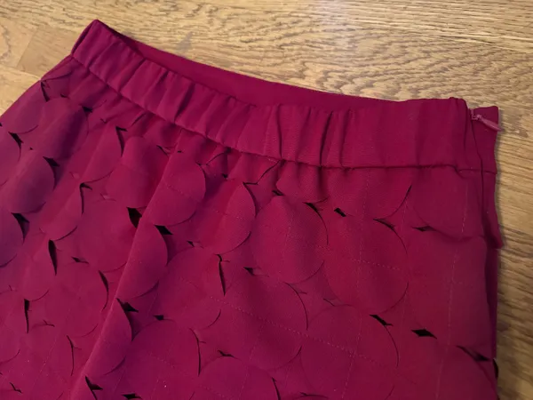 NWT Hollow Out Burgundy Maxi Skirt size L - Image 10